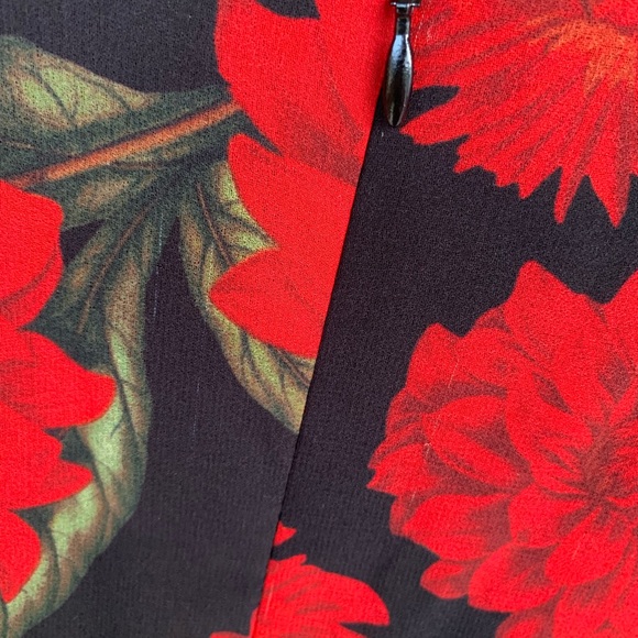 keepsake the label dress womens sz M red floral - Picture 7 of 7